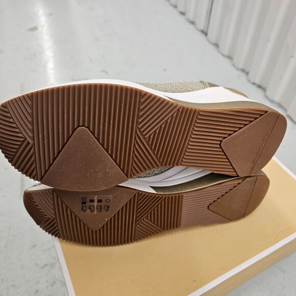 Michael Kors Skyler Bootie Metallic Fabric Sneakers US 9M Silver/Gold - Picture 8 of 11